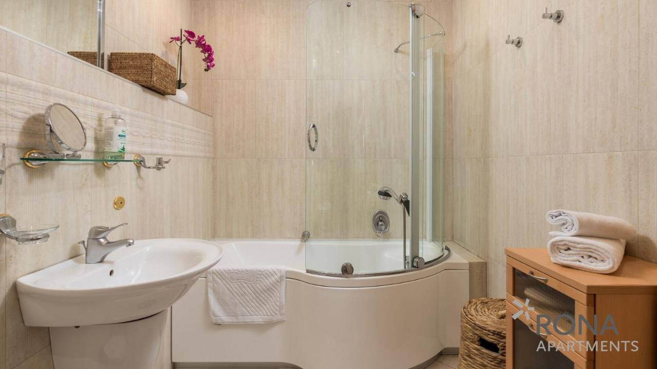 Rona Luxury Apartment Alba Icici Exterior photo